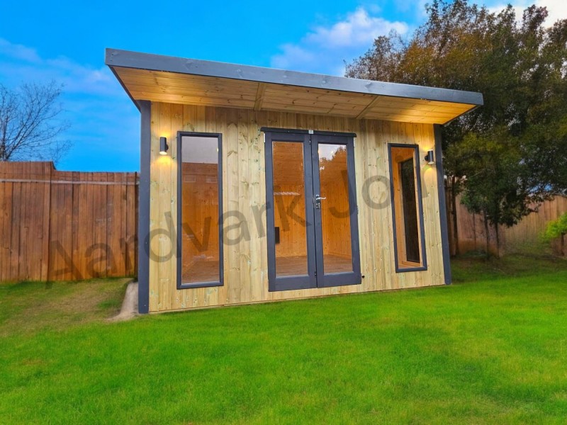 Supreme vertical clad Royal Summerhouse Insul